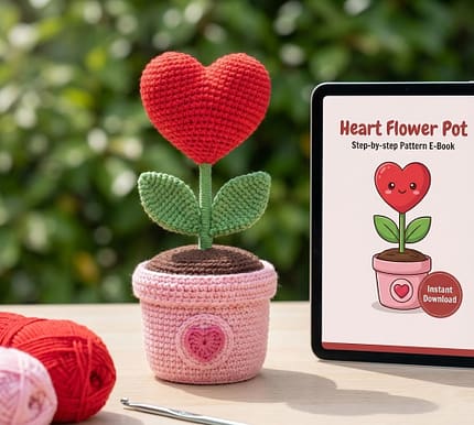 Heart Plant in a Pot Crochet Pattern amigurumi decor